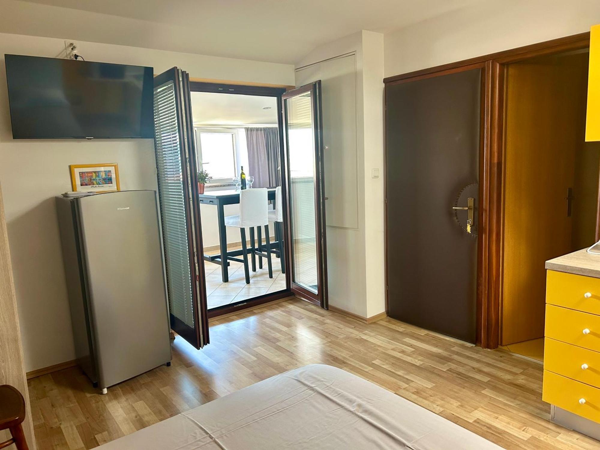 Studio Neven With Sea View Башка Экстерьер фото